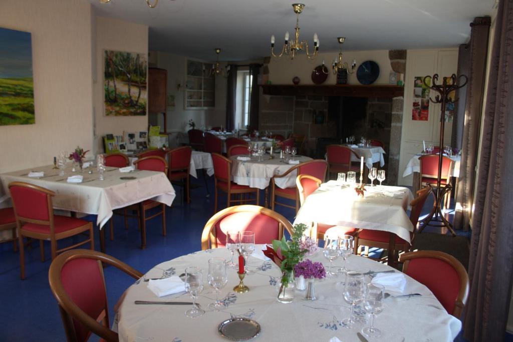 Auberge De Saint Julien Aux Bois Zewnętrze zdjęcie